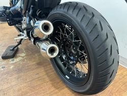 2025 BMW Motorrad R 12 nineT GREEN