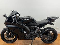 2025 Yamaha YZF-R7LA Black