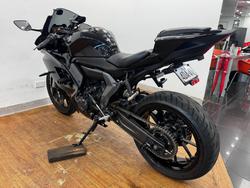 2025 Yamaha YZF-R7LA Black