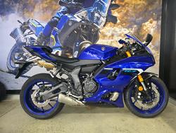Yamaha YZF-R7LA