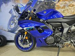 2025 Yamaha YZF-R7LA BLUE