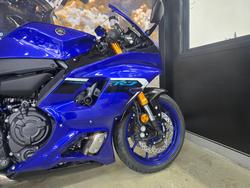 2025 Yamaha YZF-R7LA BLUE
