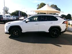 2020 Toyota
RAV4 Hybrid RAV4 Hybrid Cruiser 2WD 2.5L Auto CVT 5 Door Wagon 3X37680 002