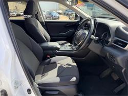 2022 TOYOTA KLUGER GX HYBRID AWD