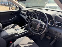 2022 TOYOTA KLUGER GX HYBRID AWD