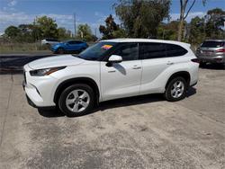 2022 TOYOTA KLUGER GX HYBRID AWD