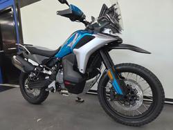 2025 CFMOTO 2025 Cf Moto 800CC 800MT X ZEPHYR BLU