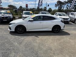 2019 HONDA CIVIC VTi-S
