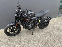 2025 Triumph TRIDENT 660 BLACK
