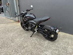 2025 Triumph TRIDENT 660 BLACK