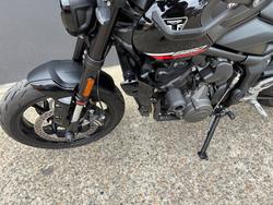 2025 Triumph TRIDENT 660 BLACK