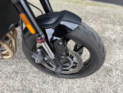 2025 Triumph TRIDENT 660 BLACK