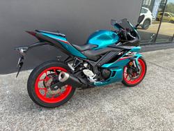 2020 Yamaha YZF-R3 BLUE