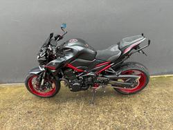 2021 Kawasaki Z900 SUPERNAKED (ZR900) GREY