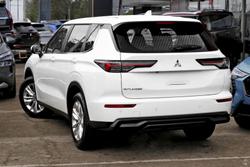 2026 Mitsubishi Outlander ES ZM MY26 White