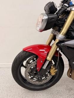 Triumph 2015 TRIUMPH 660CC STREET TRIPLE LAMS Red