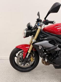 Triumph 2015 TRIUMPH 660CC STREET TRIPLE LAMS Red