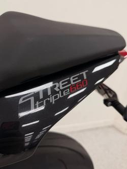 Triumph 2015 TRIUMPH 660CC STREET TRIPLE LAMS Red