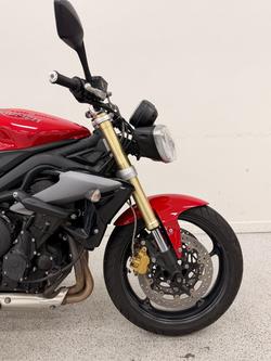 Triumph 2015 TRIUMPH 660CC STREET TRIPLE LAMS Red