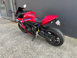 2025 Honda CBR650RAC R
