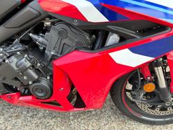 2025 Honda CBR650RAC R