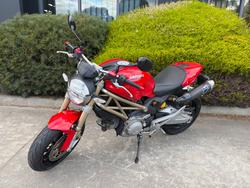 2013 DUCATI MONSTER 696 20th ANN Red