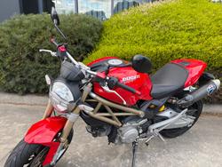 2013 DUCATI MONSTER 696 20th ANN Red