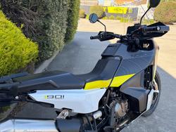2022 Husqvarna NORDEN 901