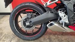 2026 Honda CBR650R E-Clutch CBR 650 Red