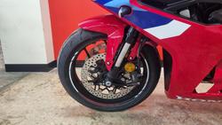 2026 Honda CBR650R E-Clutch CBR 650 Red