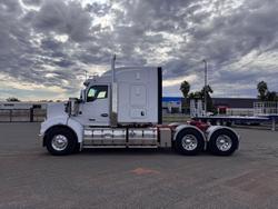 2025 Kenworth T620 SAR WHITE