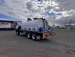 2023 Isuzu F Series FYJ300-350 WHITE