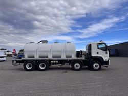 2023 Isuzu F Series FYJ300-350 WHITE
