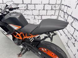 2015 KTM RC 390 RC White