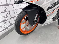 2015 KTM RC 390 RC White
