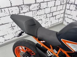 2015 KTM RC 390 RC White
