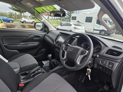 2024 Mitsubishi Triton GLX MR MY23 4X4 Dual Range White