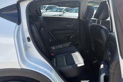 2017 Honda HR-V VTi-L