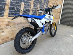 2027 HUSQVARNA FE 450 ENDURO WHITE