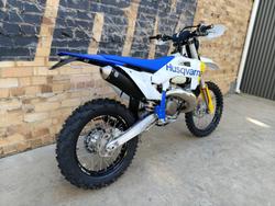 2027 HUSQVARNA TE 300 ENDURO WHITE