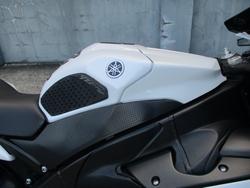 2010 YAMAHA YZF-R1 WHITE