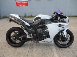 Yamaha YZF-R1