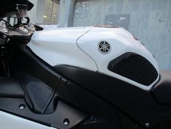 2010 YAMAHA YZF-R1 WHITE