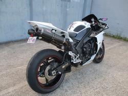 2010 YAMAHA YZF-R1 WHITE