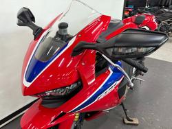 2017 Honda CBR1000RRA (FIREBLADE) ABS Red