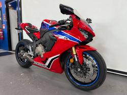 2017 Honda CBR1000RRA (FIREBLADE) ABS Red