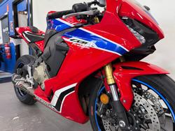 2017 Honda CBR1000RRA (FIREBLADE) ABS Red