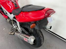 2005 Honda VTR1000F (FIRESTORM) Red