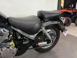 2008 Suzuki VL250 (LC250 INTRUDER) Black