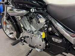 2008 Suzuki VL250 (LC250 INTRUDER) Black